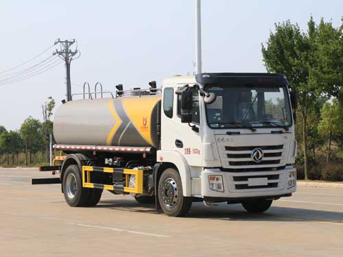 KLF5181GSSE6型灑水車